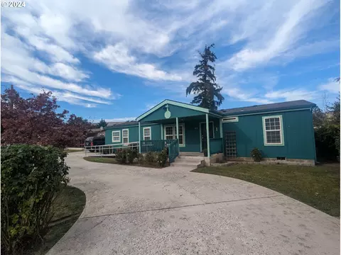 1035 Chenoweth Loop Rd, The Dalles, OR 97058