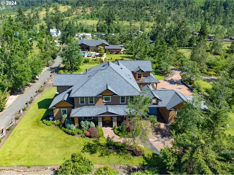 37442 Hills Creek Rd, Springfield, OR 97477