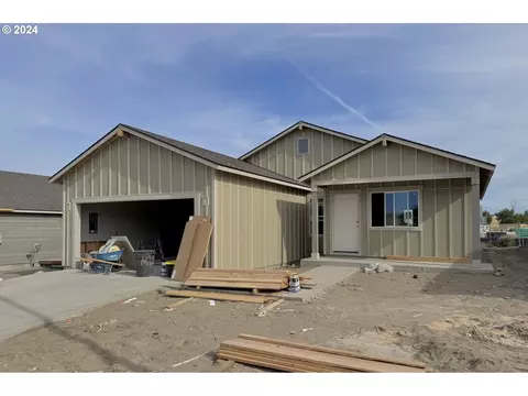 1695 Wilson St, Umatilla, OR 97882