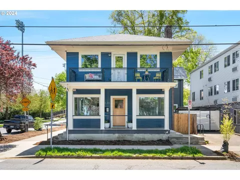 2636 NE Dekum St, Portland, OR 97211