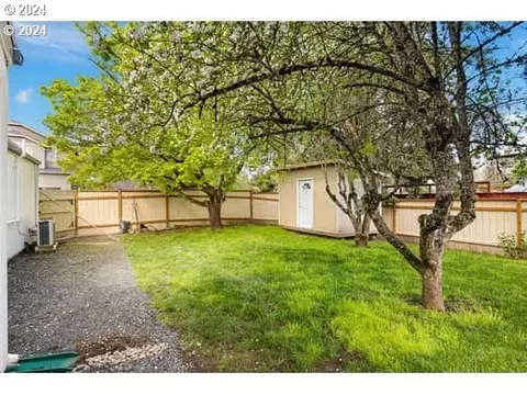 3075 Guadalupe Way, Eugene, OR 97408 photo 1