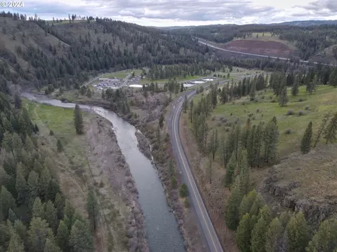 0 Grande Ronde, La Grande, OR 97850