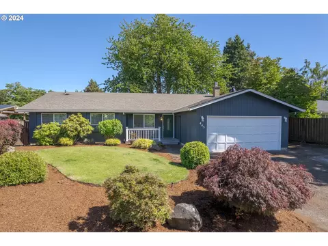 445 Mar Loop, Eugene, OR 97401
