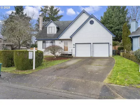 5961 SW Harmony Pl, Beaverton, OR 97078