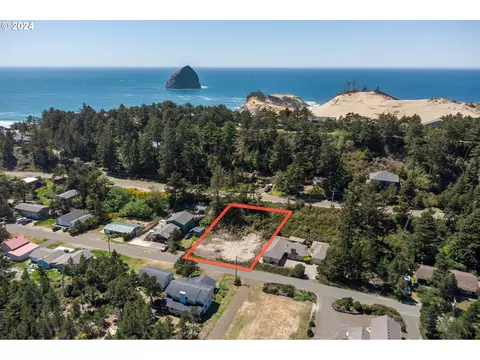 Circle Dr, Pacific City, OR 97135