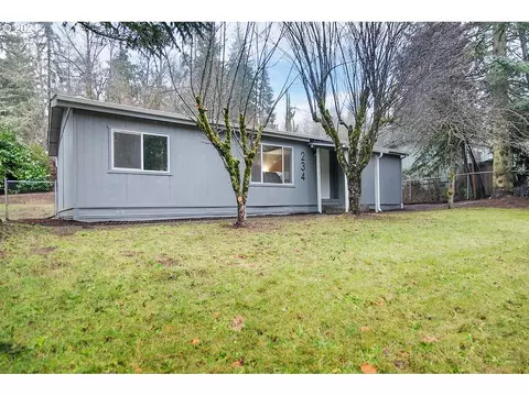 234 Rollingwood Dr, Kelso, WA 98626