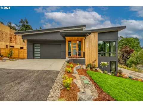 9680 SW 4th Ave, Portland, OR 97219