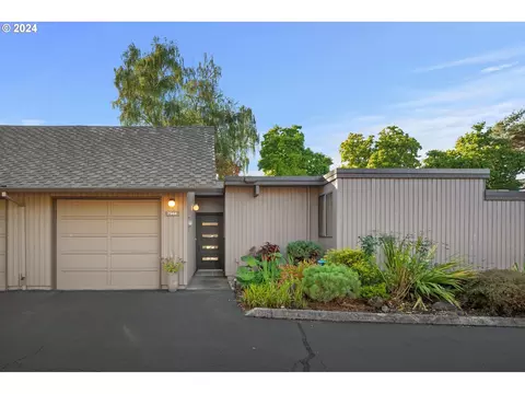 7944 SW Scholls Ferry Rd, Beaverton, OR 97008