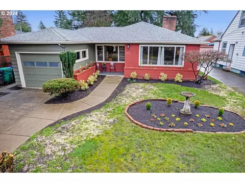 7526 SE Holgate Blvd, Portland, OR 97206