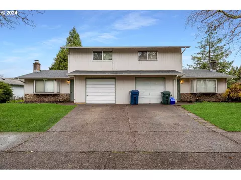 993 N Cloverleaf Loop, Springfield, OR 97477
