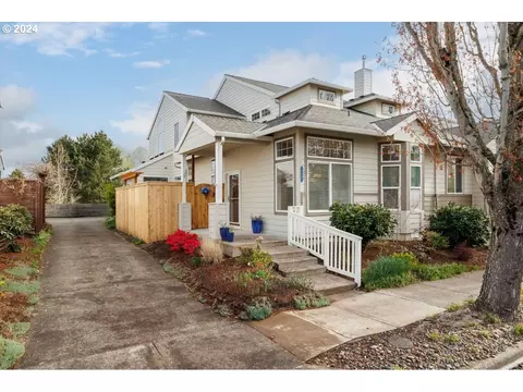 14983 NW Elaina Ln, Portland, OR 97229