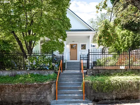4403 NE 9th Ave, Portland, OR 97211