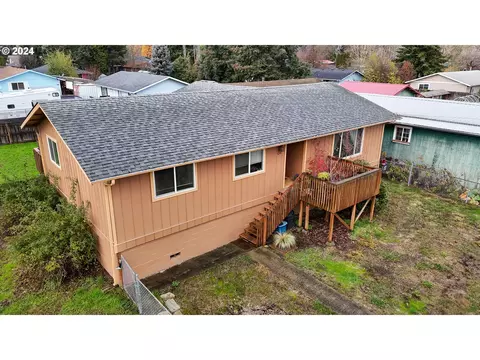 134 Reston Ave, Winston, OR 97496