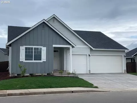 2551 W 15th #124, Junction City, OR 97448