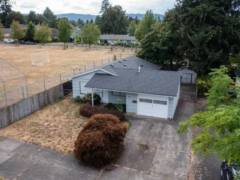 8737 N Courtenay Ave, Portland, OR 97203