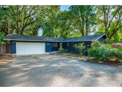 19015 SW Rosedale Ct, Beaverton, OR 97007