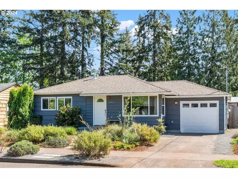 10450 SE Center St, Portland, OR 97266