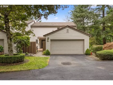 430 SW 70th Ter, Portland, OR 97225