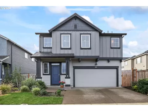 888 Ostrom Dr, Woodburn, OR 97071