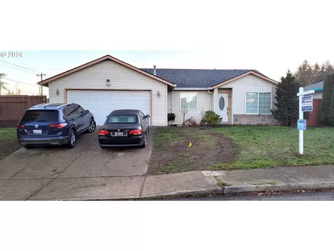 17330 SE Grant St SE, Portland, OR 97233