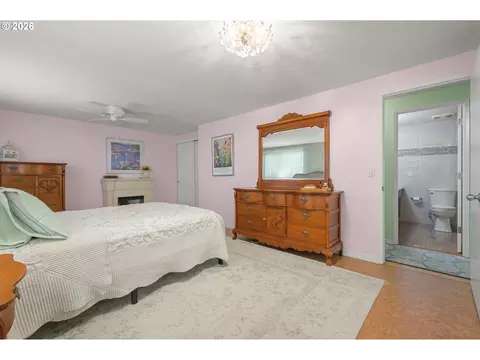 Bedroom - 3425 Stark St, Eugene, OR 97404 photo 2 of 8