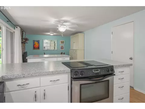 Kitchen - 3425 Stark St, Eugene, OR 97404 photo 5 of 5