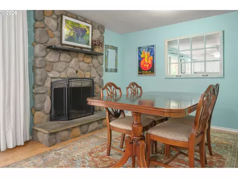 Dining - 3425 Stark St, Eugene, OR 97404 photo 5 of 5