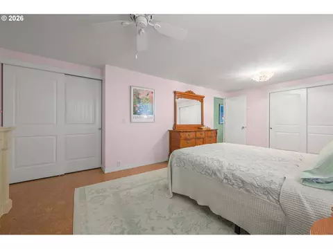 Bedroom - 3425 Stark St, Eugene, OR 97404 photo 3 of 8
