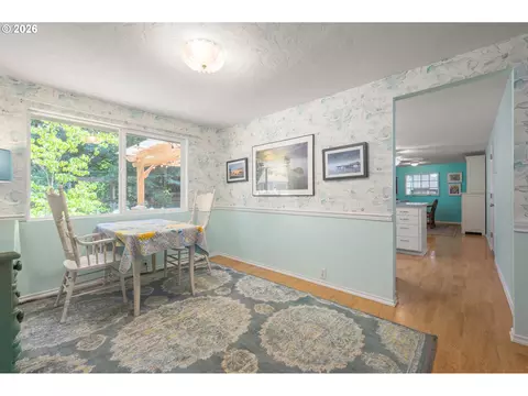 Dining - 3425 Stark St, Eugene, OR 97404 photo 2 of 5