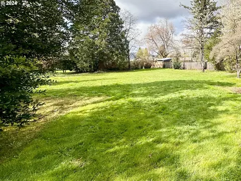 15609 SE Meadowlark Ln, Milwaukie, OR 97267