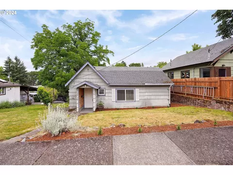 2330 Winter St, Salem, OR 97302