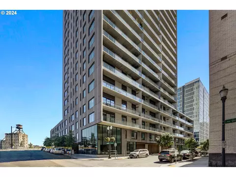 1150 NW Quimby St #212, Portland, OR 97209