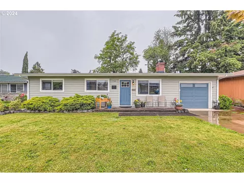 750 Riverdale Dr, Gladstone, OR 97027