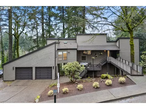 17890 Royce Way, Lake Oswego, OR 97034
