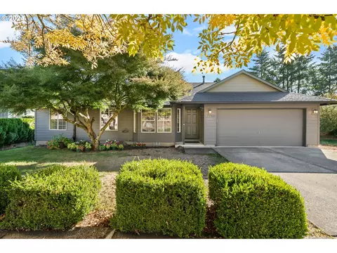 22330 SW Mandan Dr, Tualatin, OR 97062