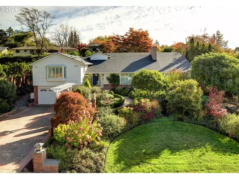 3724 SW 50th Ave, Portland, OR 97221