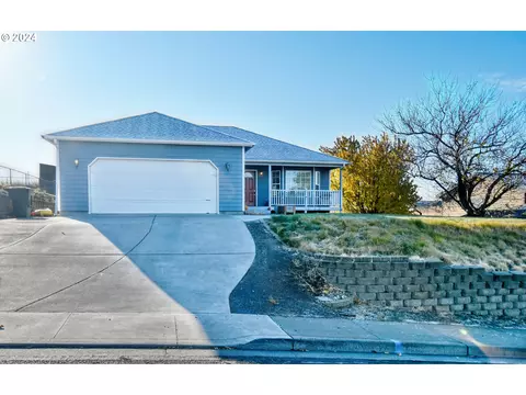 18 SE Kirk Ave, Pendleton, OR 97801