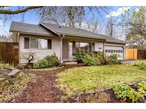 3830 Lancaster Dr, Eugene, OR 97404