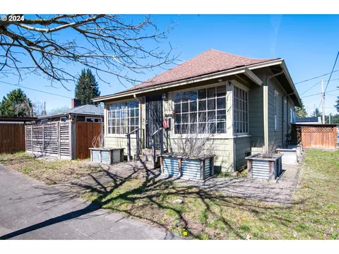 2408 E 33rd St, Vancouver, WA 98663