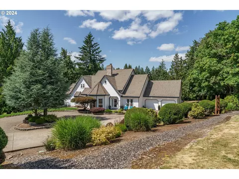 8126 SE Barbara Welch Rd, Portland, OR 97236