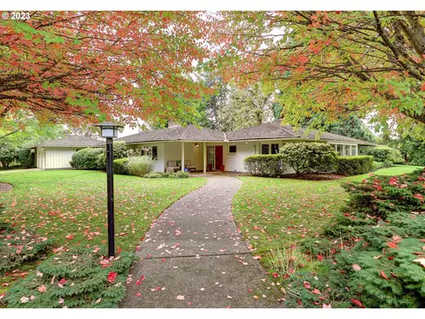 7510 SW Westmoor Way, Portland, OR 97225