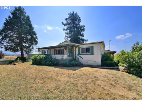 34124 Adler Ln, Creswell, OR 97426
