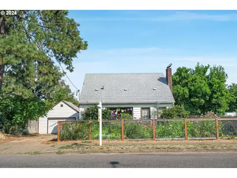 6825 NE Prescott St, Portland, OR 97218