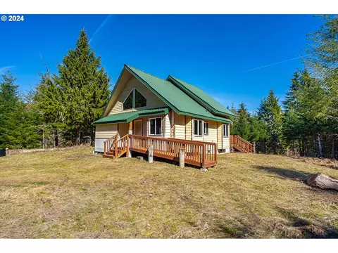 323 Old Barn Rd, Randle, WA 98377