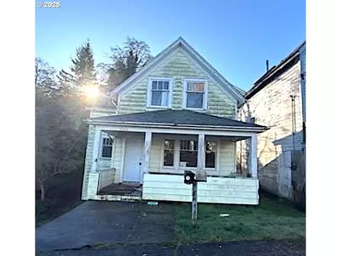 1741 Franklin Ave, Astoria, OR 97103