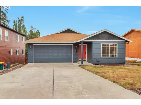 914 6th Ave, Vernonia, OR 97064