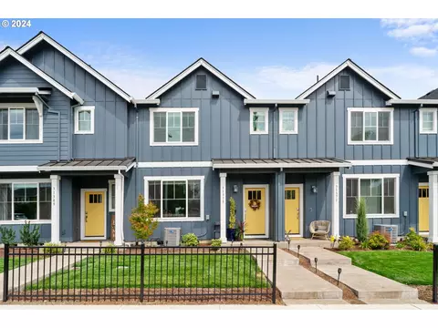 31375 NW North Ave, North Plains, OR 97133