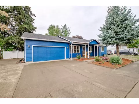 22 N 5th St, Lebanon, OR 97355