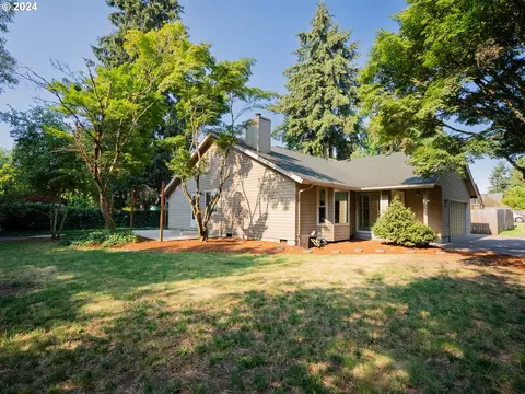 1869 Norkenzie Rd, Eugene, OR 97401
