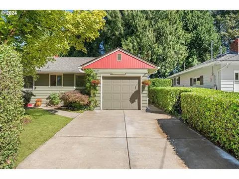 5107 SW Sweeney St, Portland, OR 97221